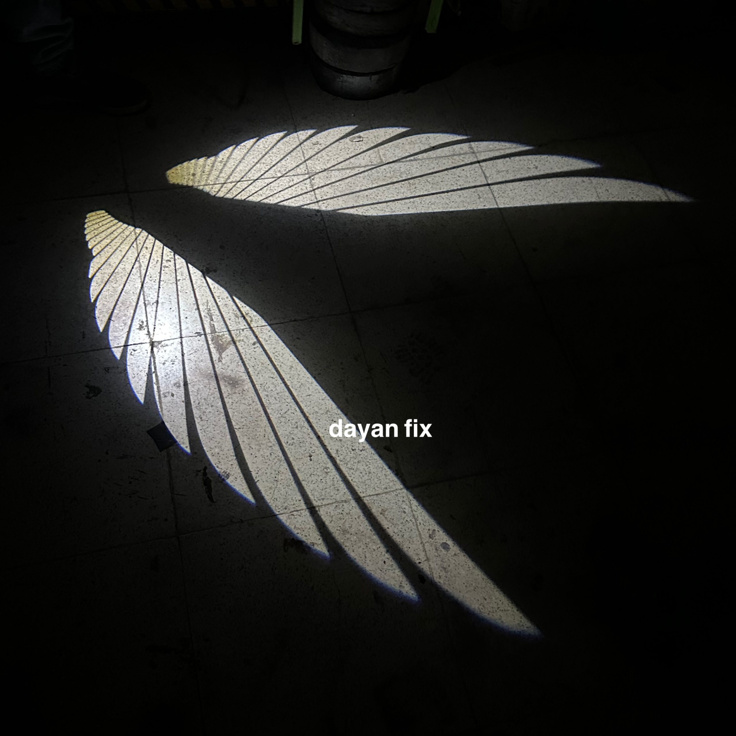 چراغ خوشامدگویی زیر آینه خودرو طرح بال فرشته LED مناسب انواع خودرو - تصویر 2